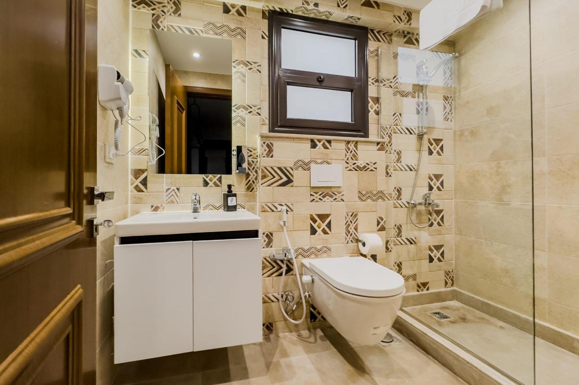 Appartement Ample & Artistic 2bdr 5 Min To Cai Airport *
